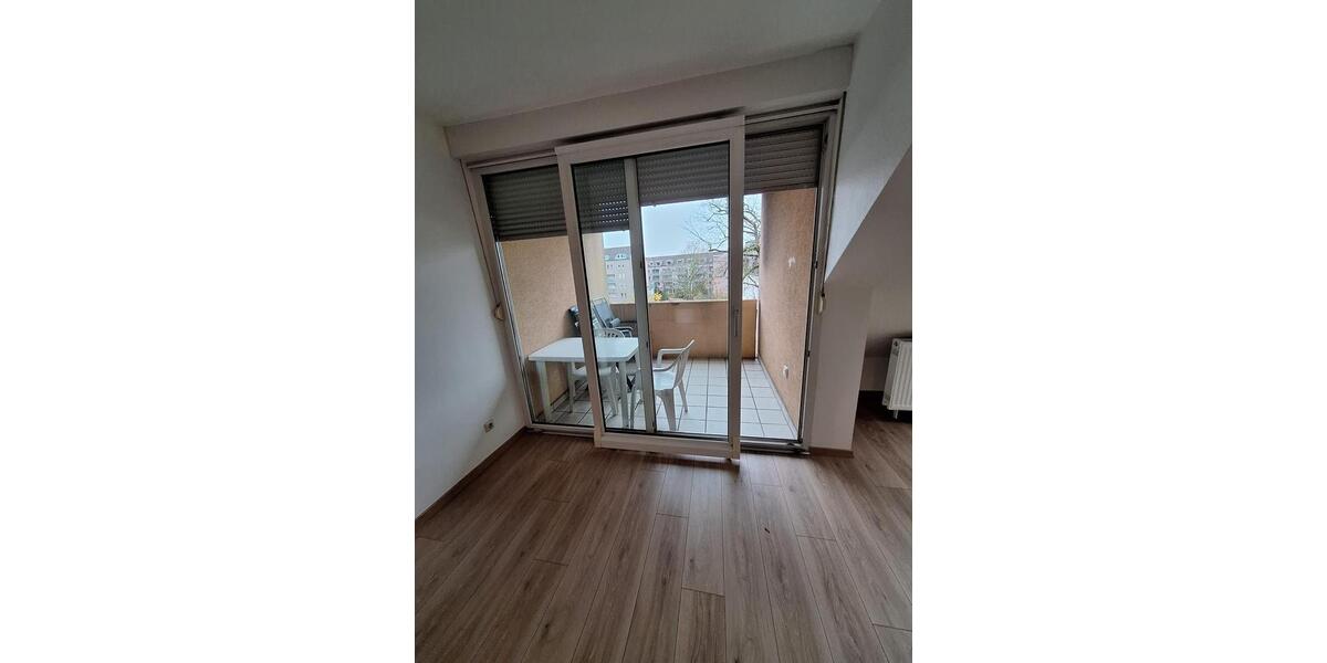 Dachgeschoßwohnung Nürnberg Eberhardshof - 3 Zimmer, 83 m&sup2;, 1.075&euro; | Angebot:25945306