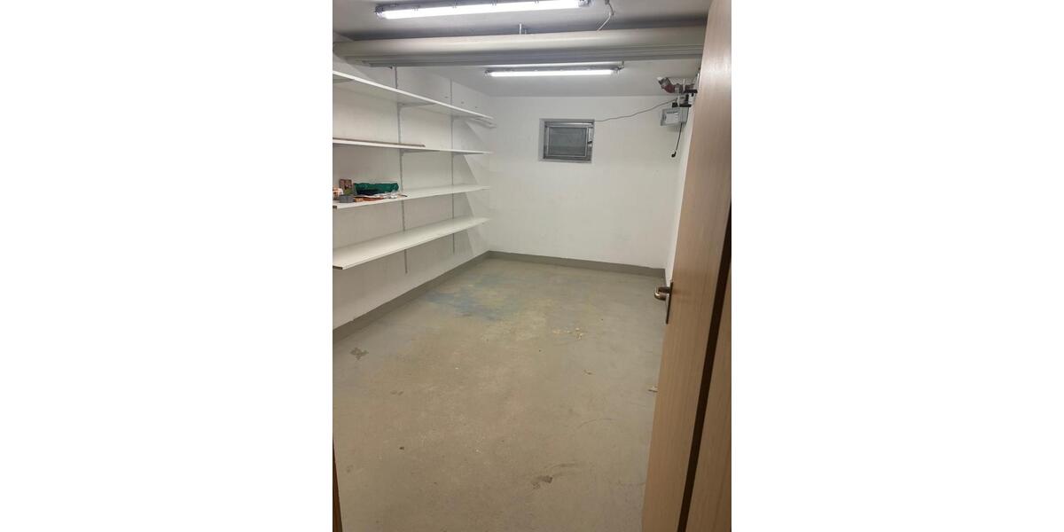 Erdgeschoßwohnung Fürth Eigenes Heim - 3 Zimmer, 76 m&sup2;, 1.350&euro; | Angebot:27595702
