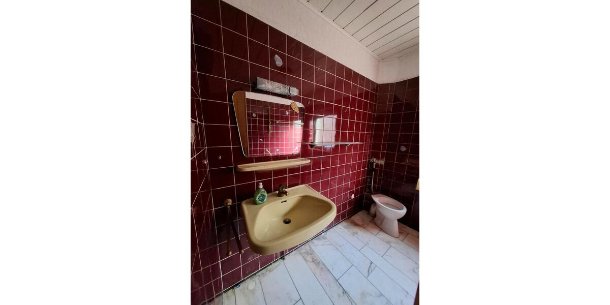 Etagenwohnung Gerhardshofen - 5 Zimmer, 125 m&sup2;, 820&euro; | Angebot:25764451