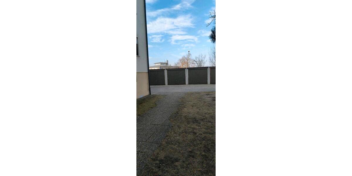 Etagenwohnung Oberasbach - 2 Zimmer, 90 m&sup2;, 1.250&euro; | Angebot:26498632