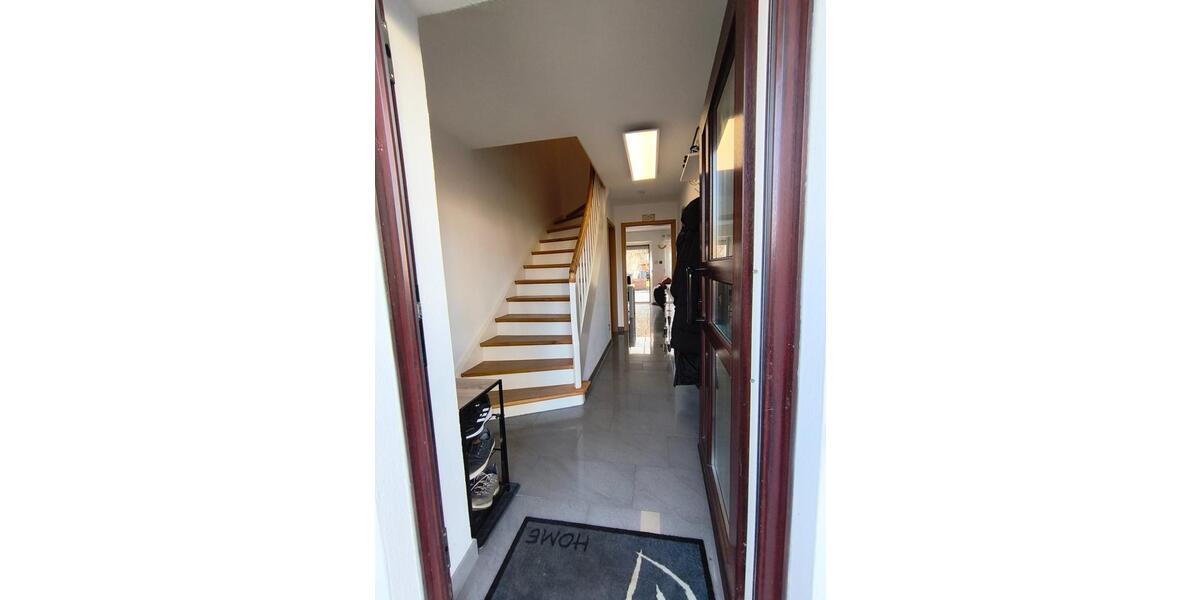 Reihenhaus Schwabach - 4 Zimmer, 95 m&sup2;, 420.000&euro; | Angebot:25634954