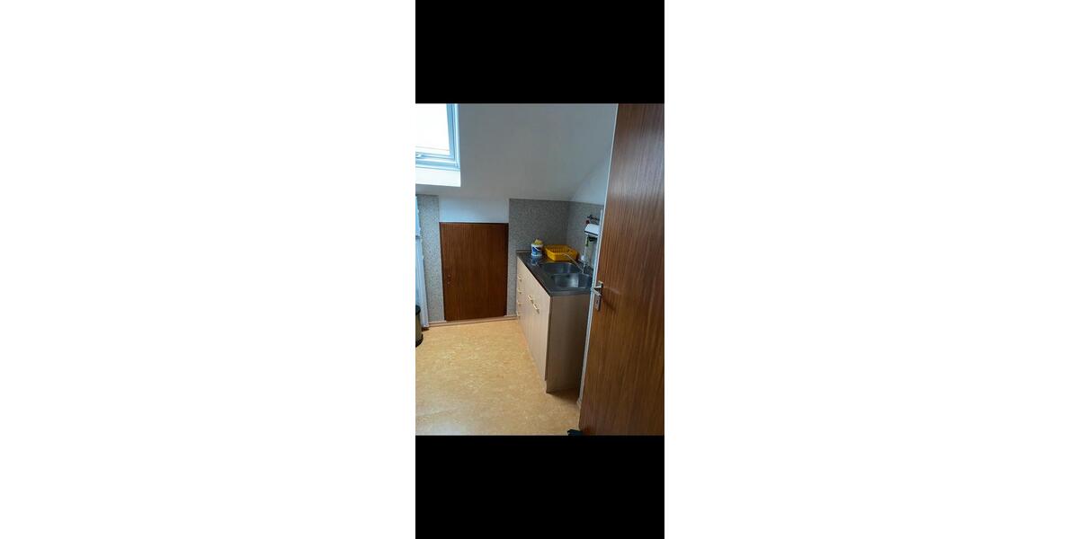 Dachgeschoßwohnung Poxdorf - 2 Zimmer, 65 m&sup2;, 770&euro; | Angebot:25175806