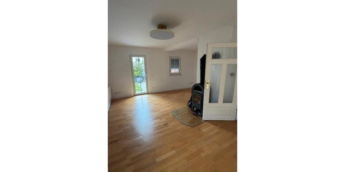 Einfamilienhaus Nürnberg Erlenstegen - 5 Zimmer, 135 m&sup2;, 1.600&euro; | Angebot:26645629