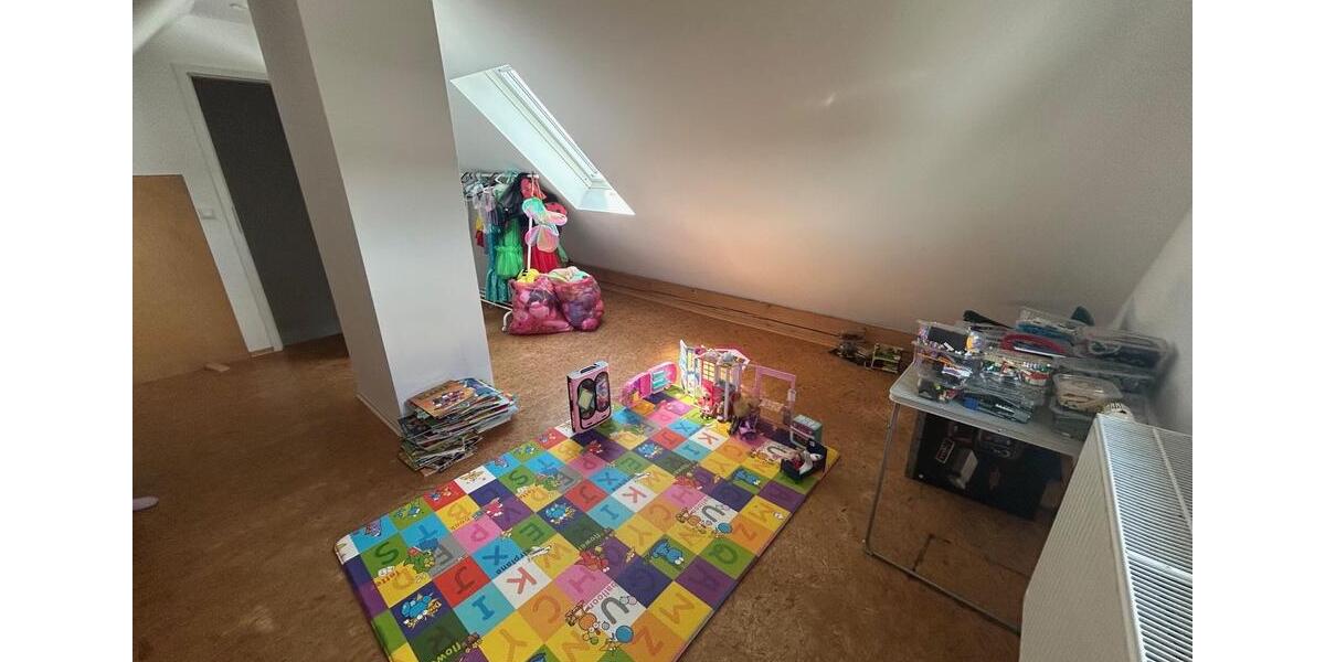 Doppelhaushälfte Erlangen Alterlangen - 7 Zimmer, 140 m&sup2;, 1.900&euro; | Angebot:25989334