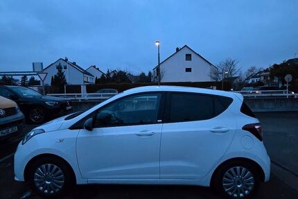 Hyundai i10 28.500 km 10.480 &euro; Nürnberg 90455