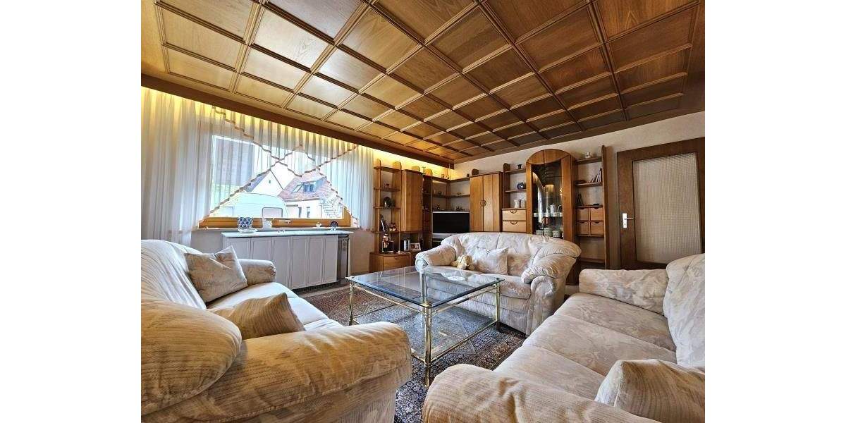 Etagenwohnung Neunkirchen - 3 Zimmer, 86 m&sup2;, 218.000&euro; | Angebot:25699450