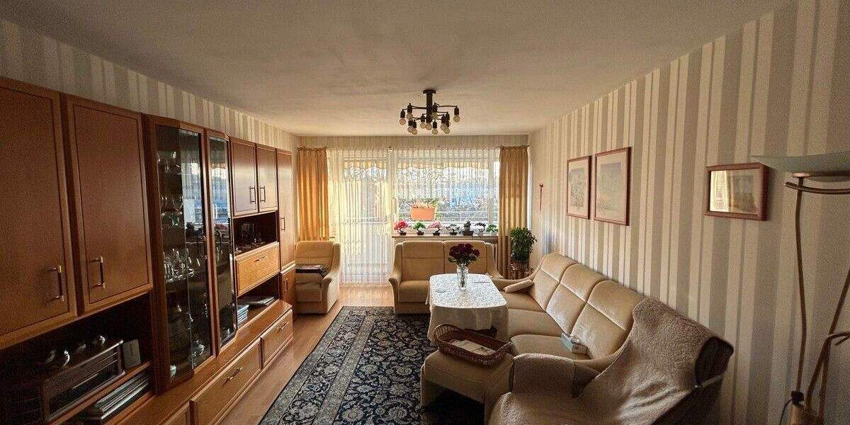 Etagenwohnung Nürnberg Nordostbahnhof - 3 Zimmer, 93 m&sup2;, 325.000&euro; | Angebot:25817335