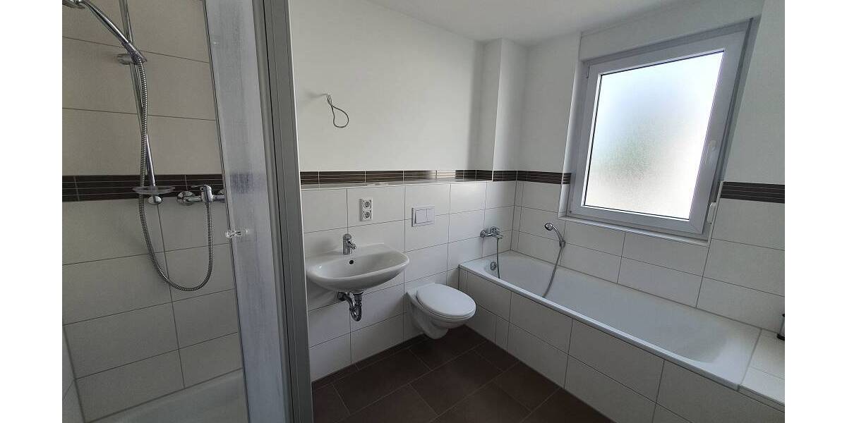 Mehrfamilienhaus, Wohnhaus Fürth Burgfarrnbach - 5 Zimmer, 121 m&sup2;, 1.325&euro; | Angebot:25928885