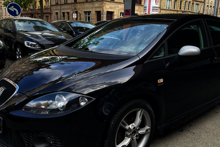 Seat Leon 152.385 km 2.950 &euro; Fürth ( bei Nürnberg ) 90762
