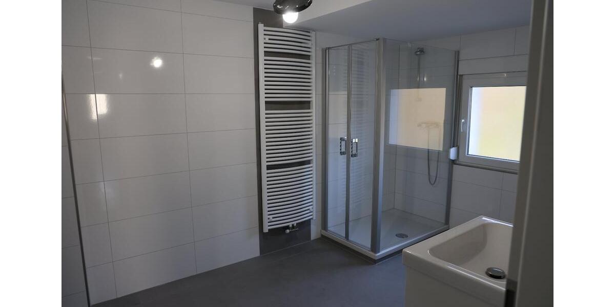 Doppelhaushälfte Nürnberg Falkenheim - 5 Zimmer, 100 m&sup2;, 1.400&euro; | Angebot:24820201