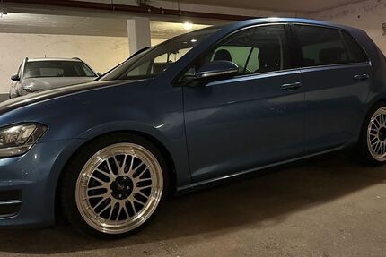 VW Golf 123.000 km 9.900 &euro; Oberasbach 90522