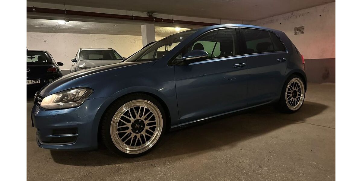VW Golf 123.000 km 9.900 &euro; Oberasbach 90522