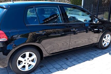 VW Golf 40.800 km 7.999 &euro; Wendelstein 90530