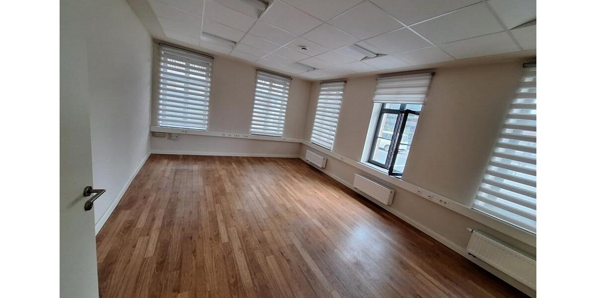 Gewerbeobjekt Fürth Eigenes Heim - 2.800&euro; | Angebot:24763716