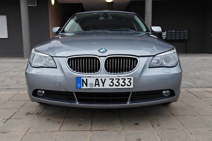 BMW 523 207.000 km 4.300 &euro; Nürnberg 90439