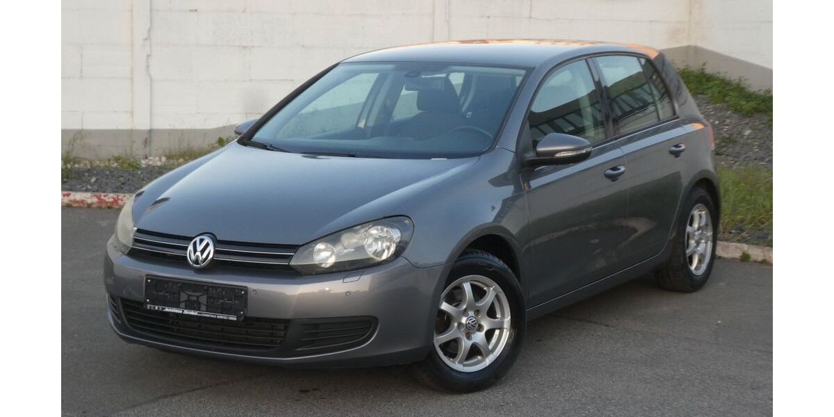 VW Golf 140.418 km 2.699 &euro; Nürnberg 90441