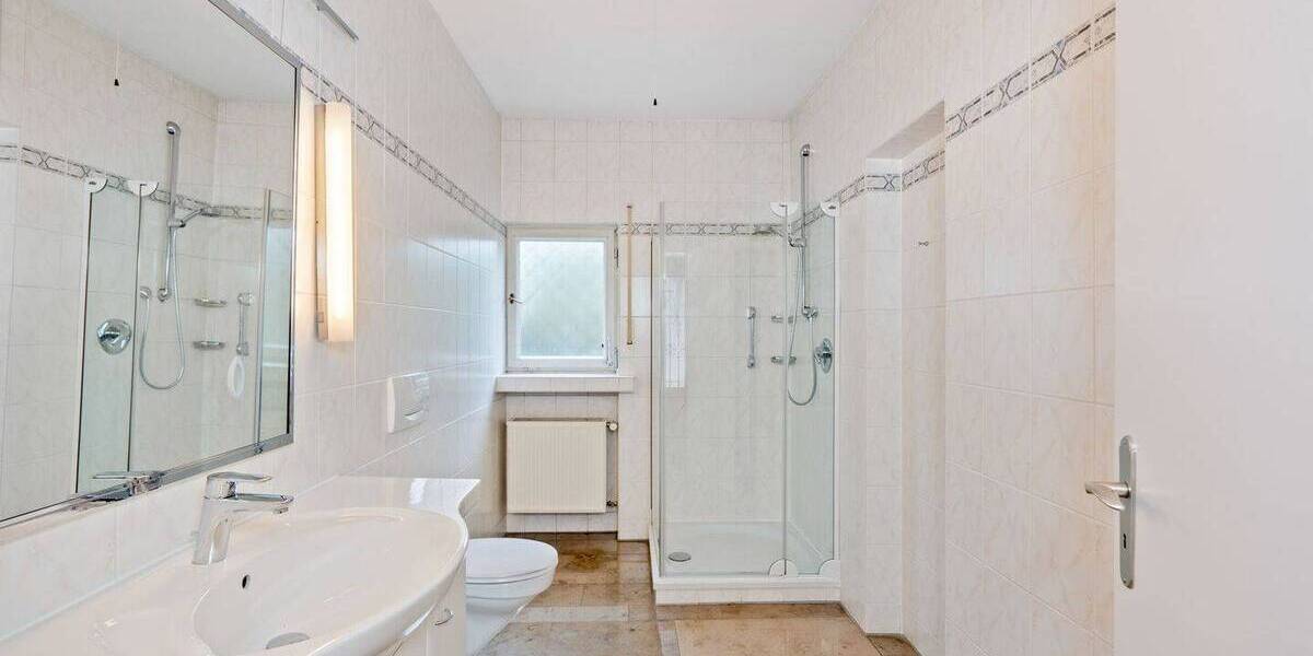 Bungalow Schwaig bei Nürnberg Schwaig - 5 Zimmer, 192 m&sup2;, 1.250.000&euro; | Angebot:25996472