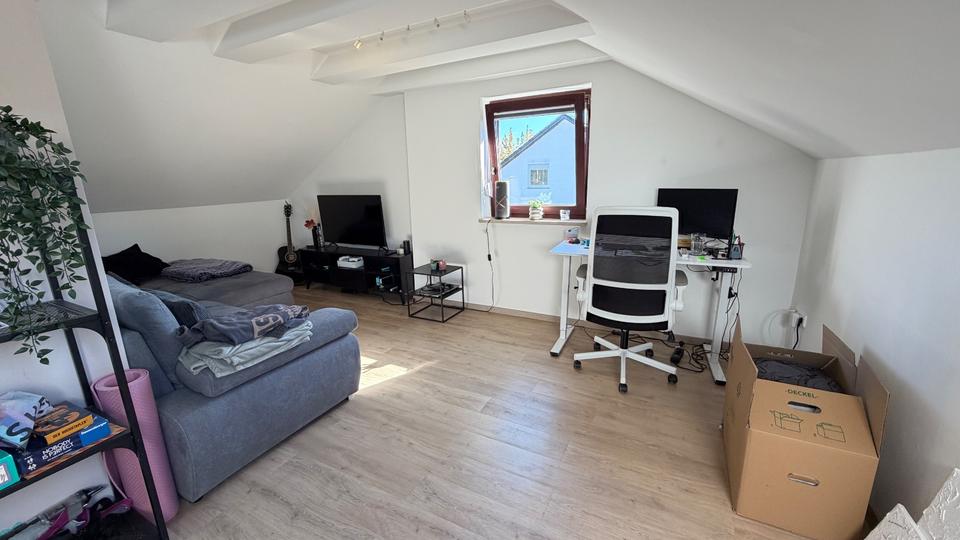 Dachgeschoßwohnung Erlangen Alterlangen - 2 Zimmer, 38 m&sup2;, 740&euro; | Angebot:27563028