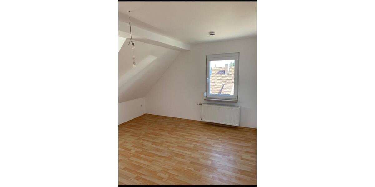 Dachgeschoßwohnung Nürnberg Holzheim - 2 Zimmer, 46 m&sup2;, 770&euro; | Angebot:25642038