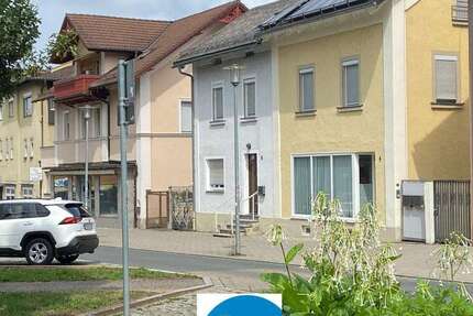 Haus Forchheim - 6 Zimmer, 178 m&sup2;, 490.000&euro; | Angebot:21676483
