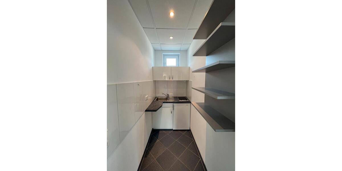 Gewerbeobjekt Nürnberg Eibach - 1.400&euro; | Angebot:25084643