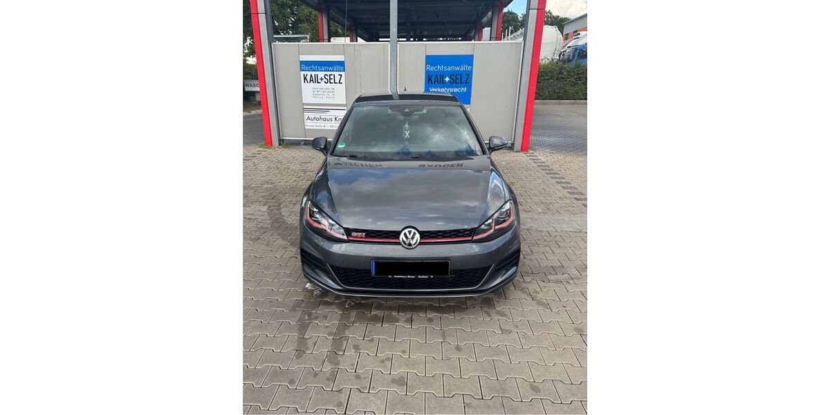 VW Golf 130.000 km 19.000 &euro; Oberasbach 90522