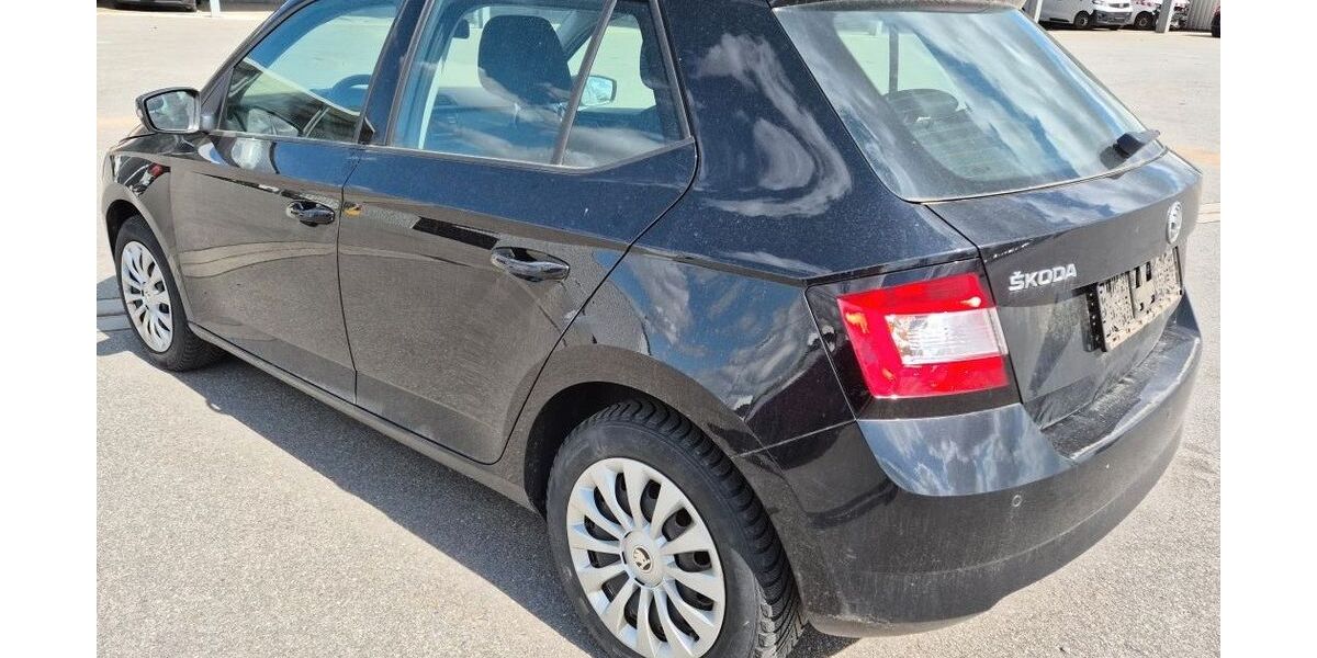 Skoda Fabia 99.898 km 6.999 &euro; Nürnberg 90475