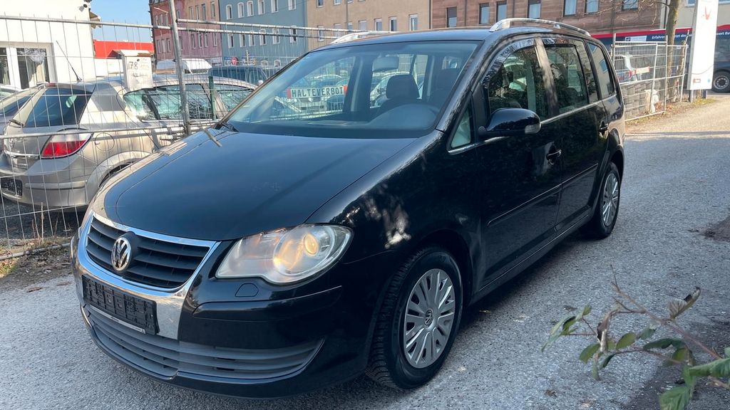 VW Touran 225.000 km 2.790 &euro; Fürth 90763