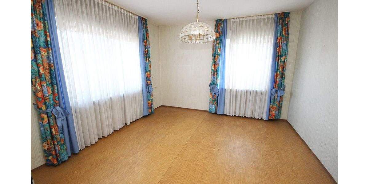 Doppelhaushälfte Burgthann / Mimberg Mimberg - 7 Zimmer, 187 m&sup2;, 330.000&euro; | Angebot:25660566