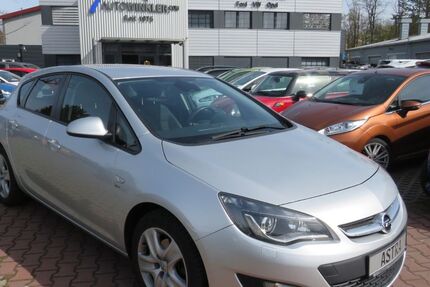 Opel Astra 82.988 km 9.890 &euro; Nürnberg 90431