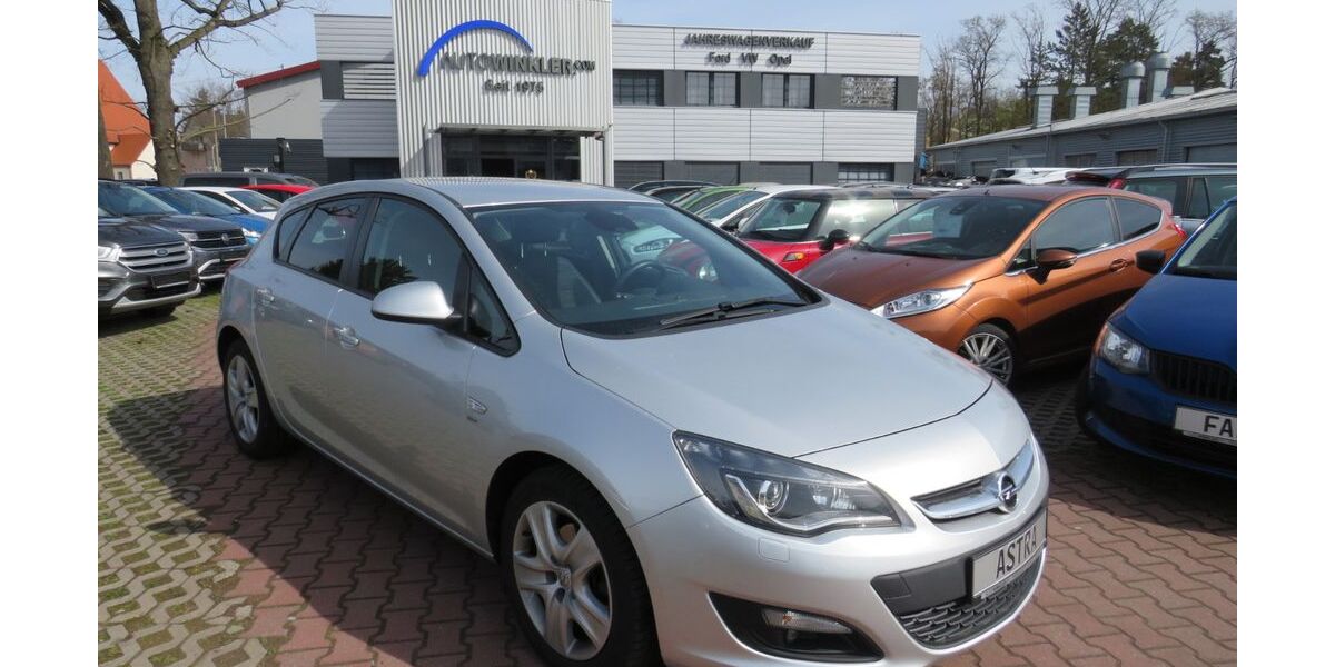 Opel Astra 82.988 km 9.890 &euro; Nürnberg 90431