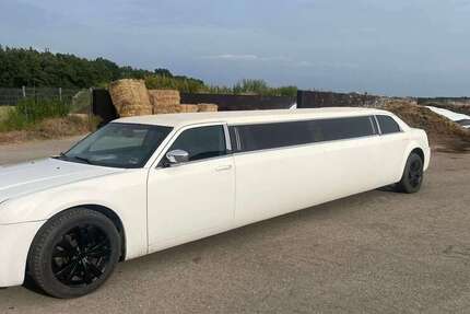 Chrysler 300C 124.000 km 25.000 &euro; Nürnberg 90441