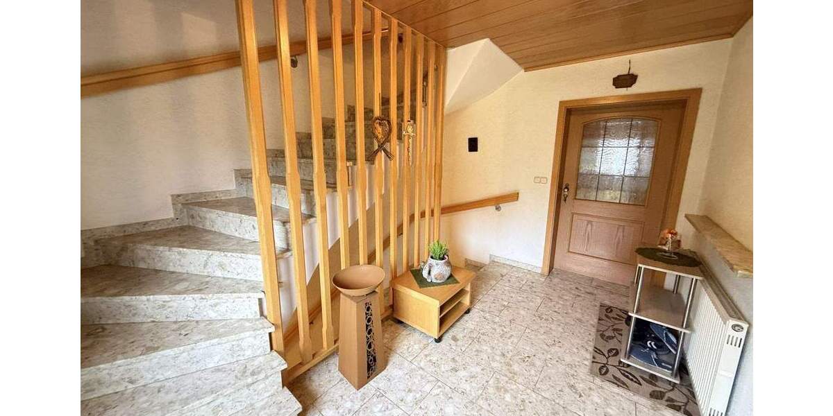 Mehrfamilienhaus, Wohnhaus Marloffstein - 9 Zimmer, 237 m&sup2;, 1.550.000&euro; | Angebot:25696328