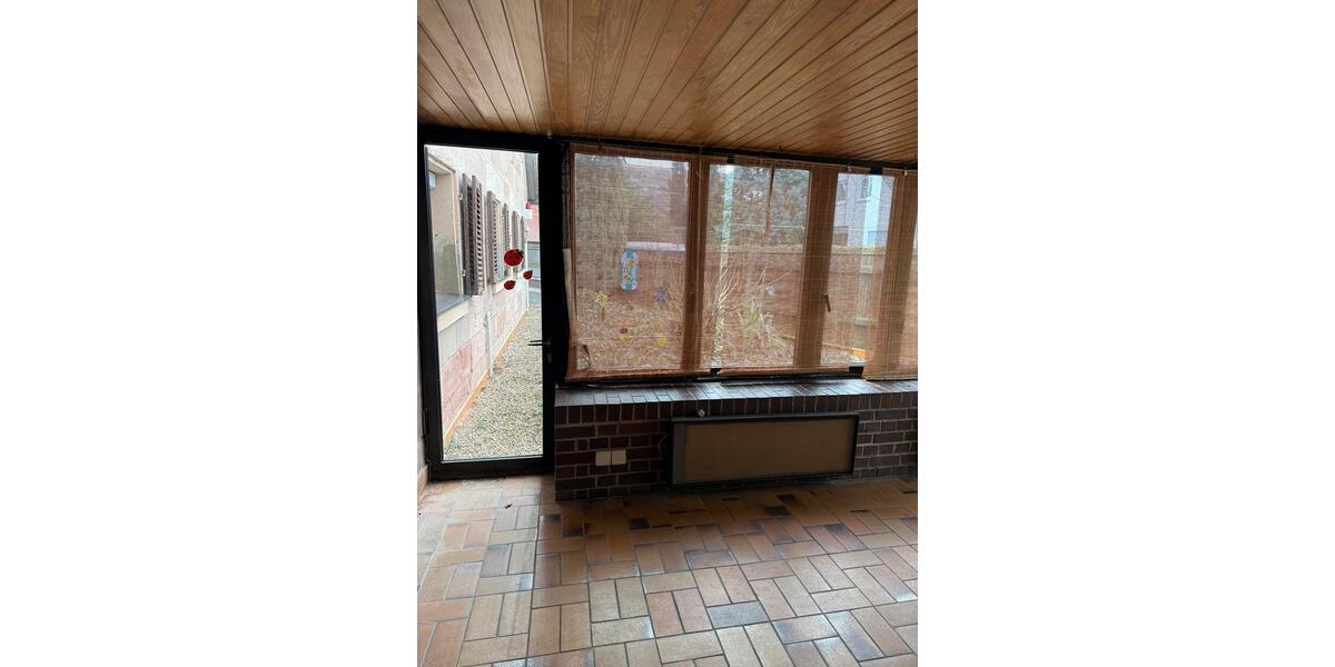 Bauernhaus, Landhaus Nürnberg Gibitzenhof - 8 Zimmer, 250 m&sup2;, 2.500&euro; | Angebot:25767124