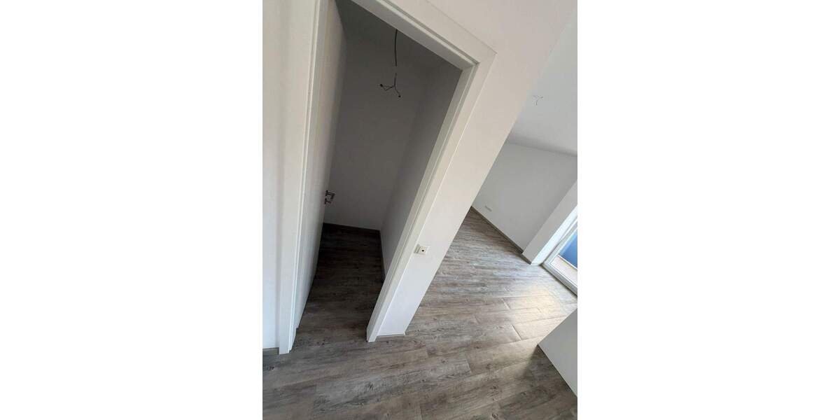 Etagenwohnung Nürnberg Steinbühl - 2 Zimmer, 65 m&sup2;, 1.000&euro; | Angebot:26673039