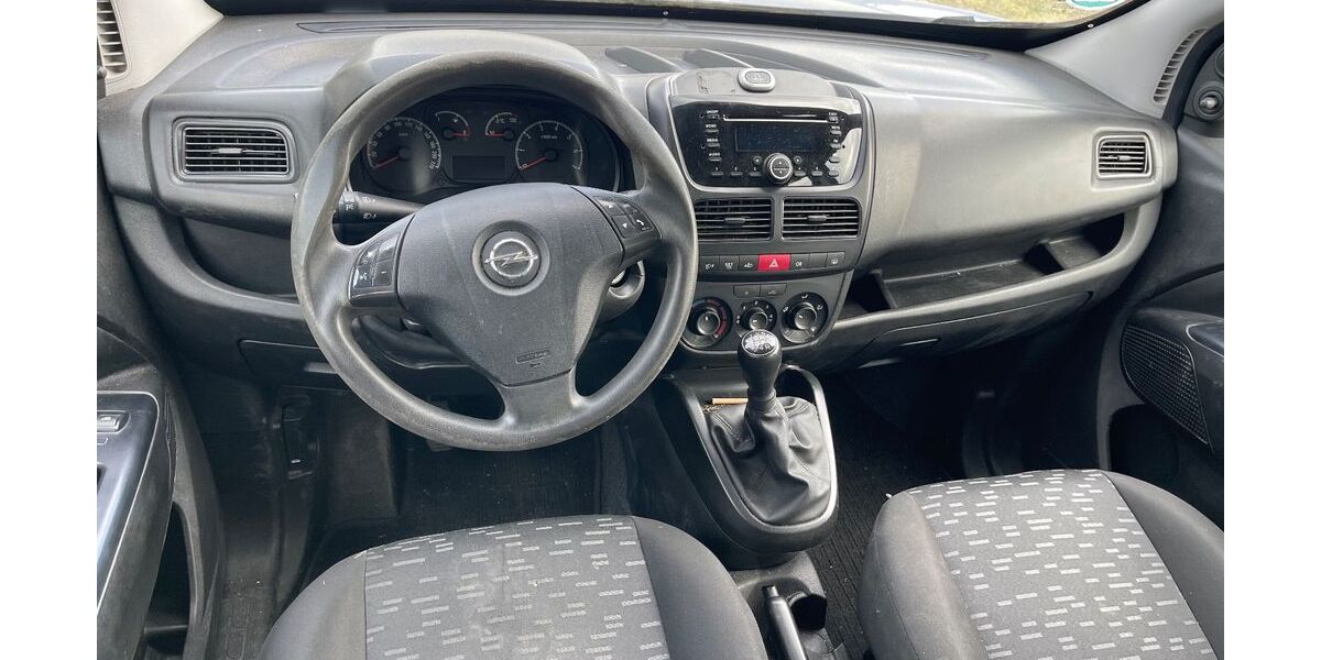 Opel Combo 197.413 km 2.799 &euro; Nürnberg 90431