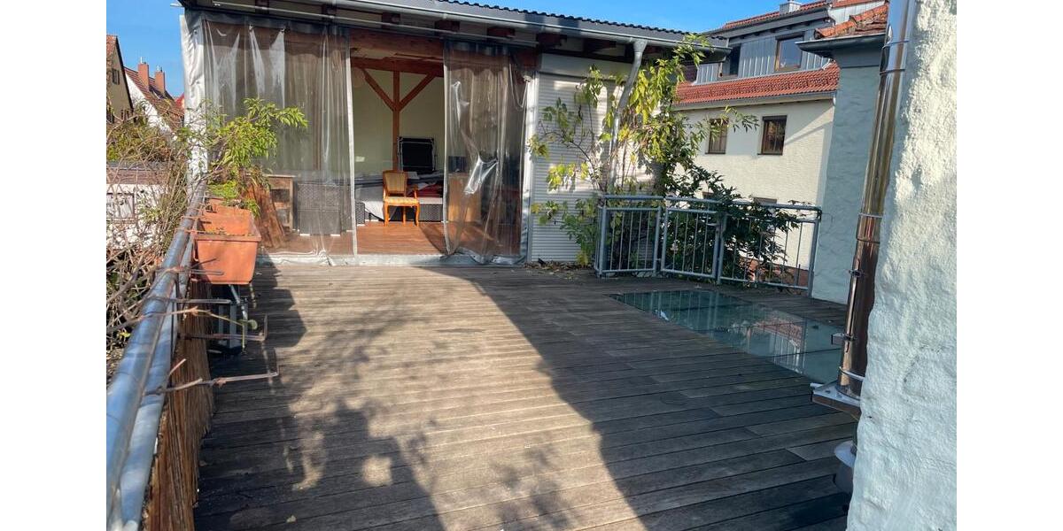 Etagenwohnung Erlangen Alterlangen - 5 Zimmer, 145 m&sup2;, 1.885&euro; | Angebot:26131704