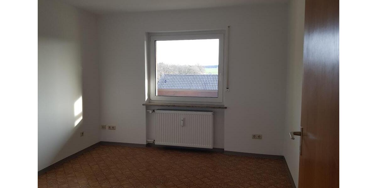 Dachgeschoßwohnung Herzogenaurach - 4 Zimmer, 98 m&sup2;, 885&euro; | Angebot:25310523