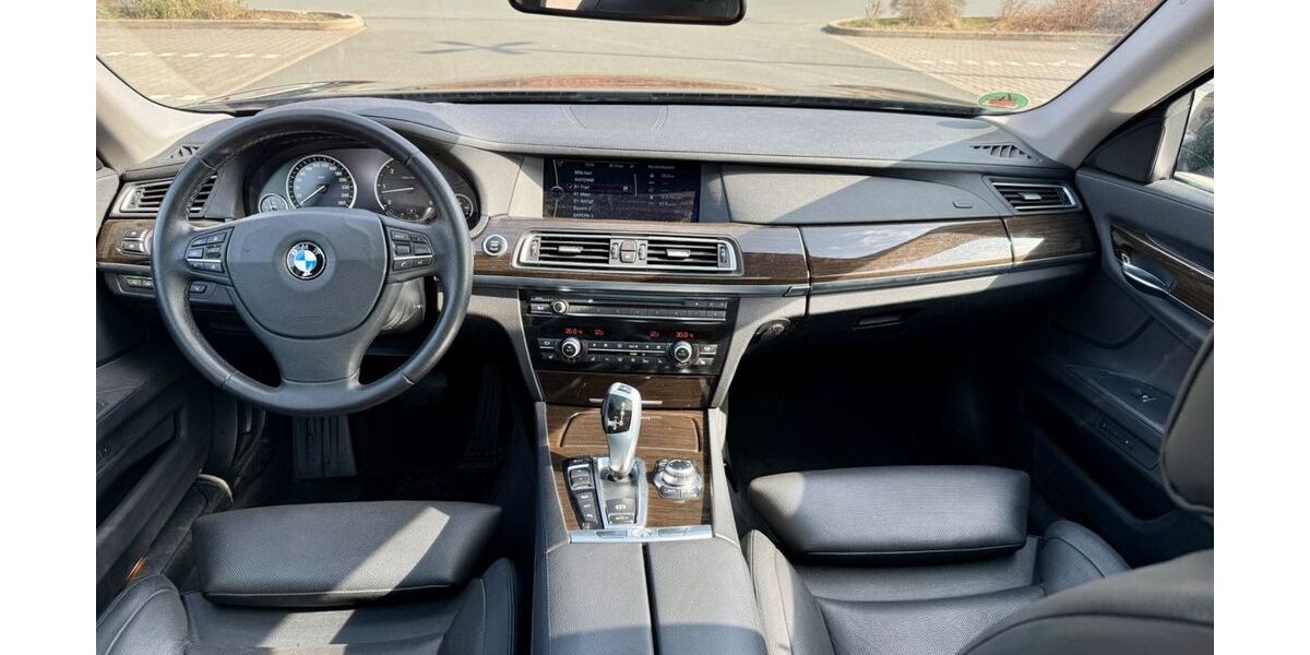 BMW 740 262.543 km 8.999 &euro; Leinburg bei Nürnberg 91227