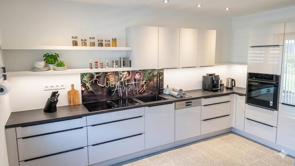 Etagenwohnung Nürnberg Gibitzenhof - 4 Zimmer, 127 m&sup2;, 1.750&euro; | Angebot:27549639