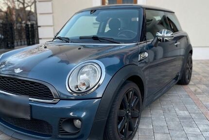 Mini ONE 195.000 km 3.700 &euro; Nürnberg 90425