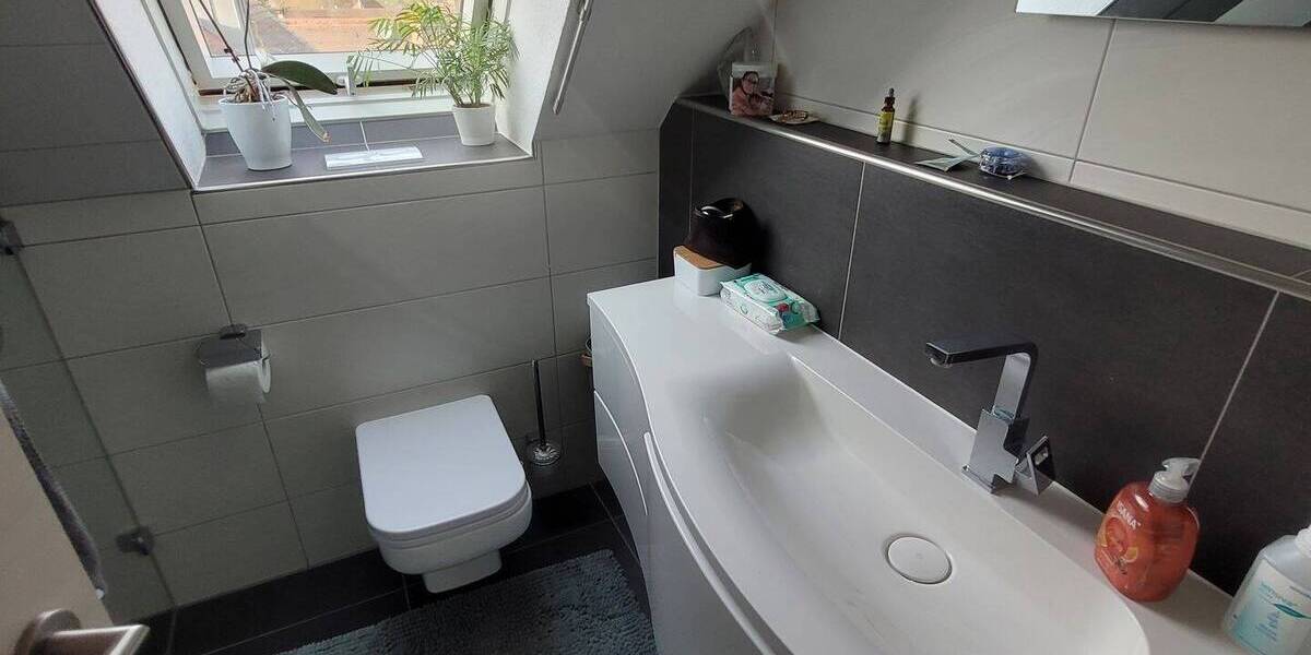 Etagenwohnung Langenzenn - 4 Zimmer, 115 m&sup2;, 349.900&euro; | Angebot:25693120