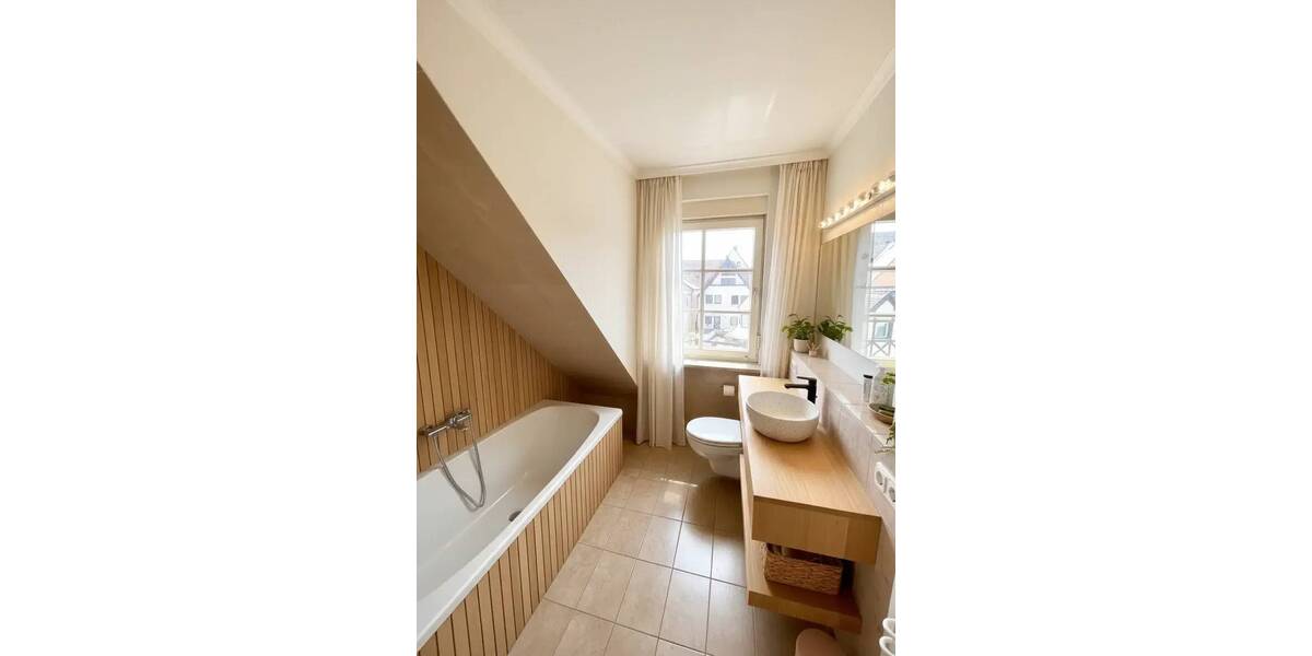 Mehrfamilienhaus, Wohnhaus Neunkirchen am Brand Neunkirchen - 8 Zimmer, 229 m&sup2;, 592.000&euro; | Angebot:25727750