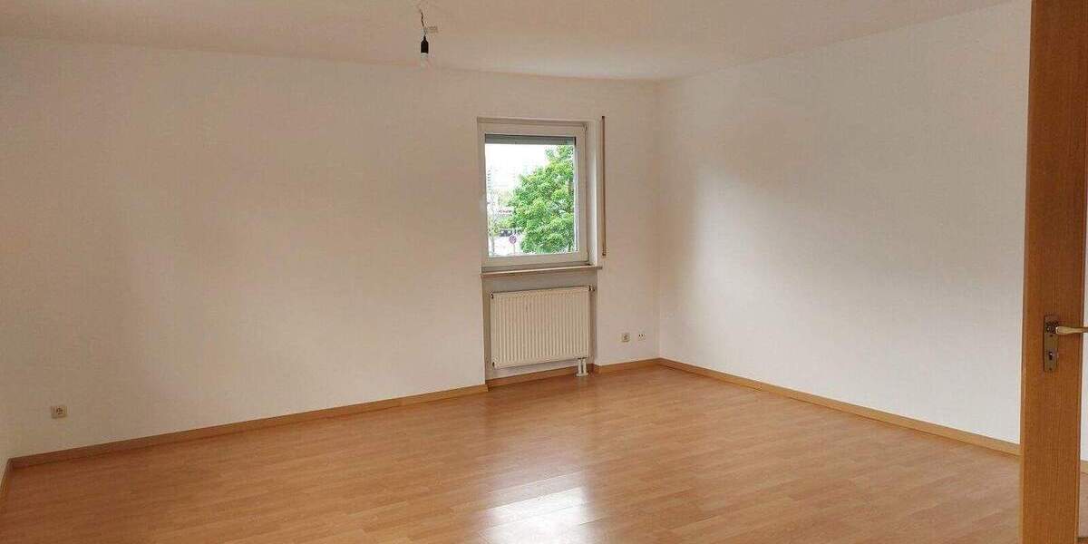 Etagenwohnung Erlangen Bruck - 3 Zimmer, 85 m&sup2;, 370.000&euro; | Angebot:25821605