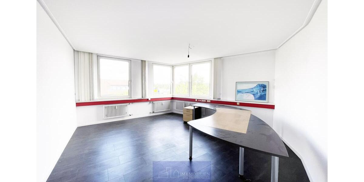 Gewerbeobjekt Erlangen Bruck - 8&euro; | Angebot:23217183