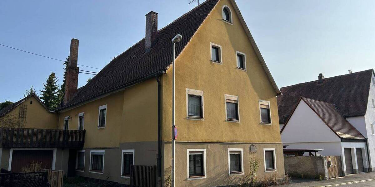 Mehrfamilienhaus, Wohnhaus Erlangen / Frauenaurach Frauenaurach - 8 Zimmer, 236 m&sup2;, 287.000&euro; | Angebot:25701559