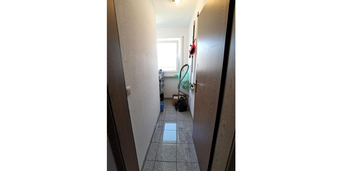 Dachgeschoßwohnung Forchheim - 3 Zimmer, 73 m&sup2;, 860&euro; | Angebot:25637795