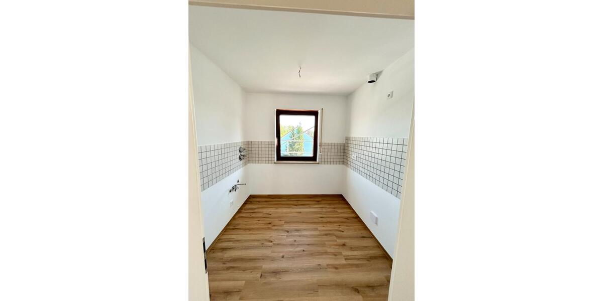 Dachgeschoßwohnung Fürth Bislohe - 3.5 Zimmer, 99 m&sup2;, 1.335&euro; | Angebot:26600559
