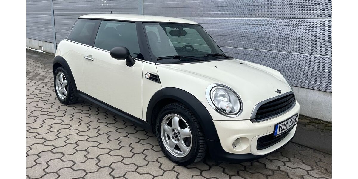 Mini ONE 268.852 km 2.999 &euro; Fürth 90763