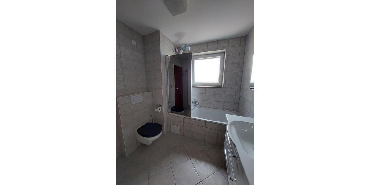 Etagenwohnung Neustadt an der Aisch - 2.5 Zimmer, 67 m&sup2;, 220.000&euro; | Angebot:25992099